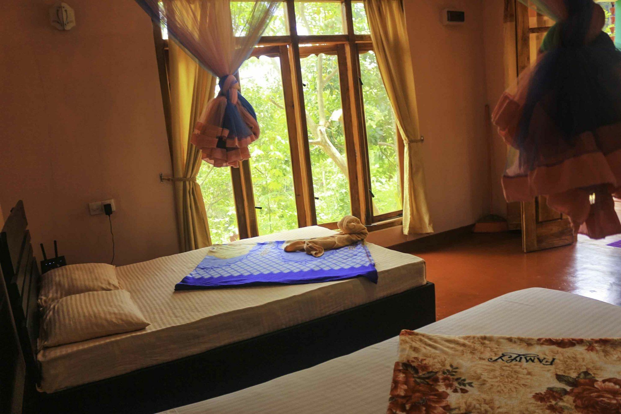 Yoho Nilmini Homestay Ела Екстериор снимка
